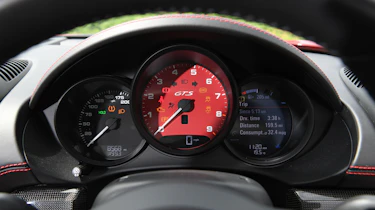 Porsche 718 Cayman instrument cluster