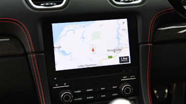 Porsche 718 Cayman navigation