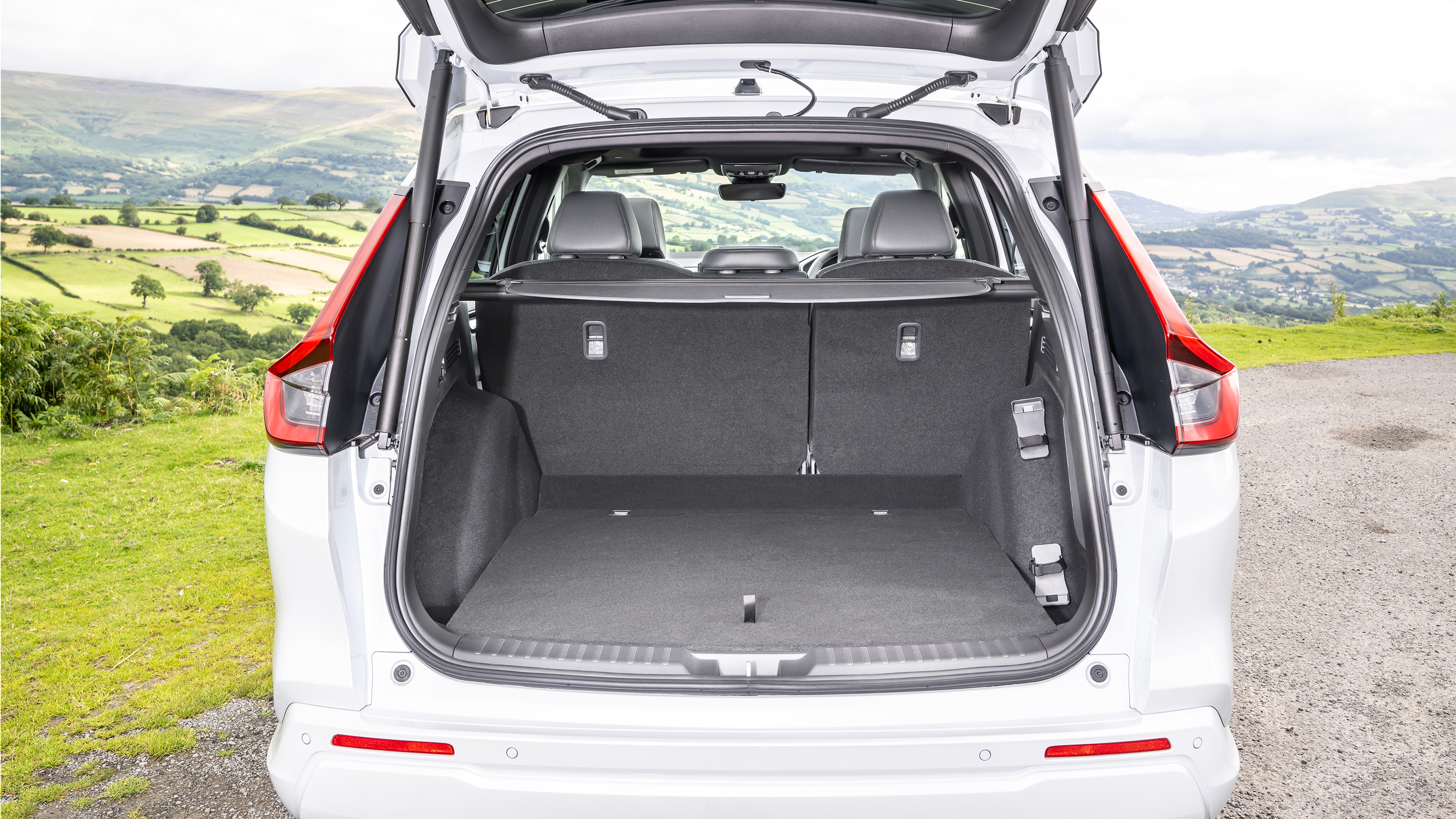 Honda CR-V SUV boot