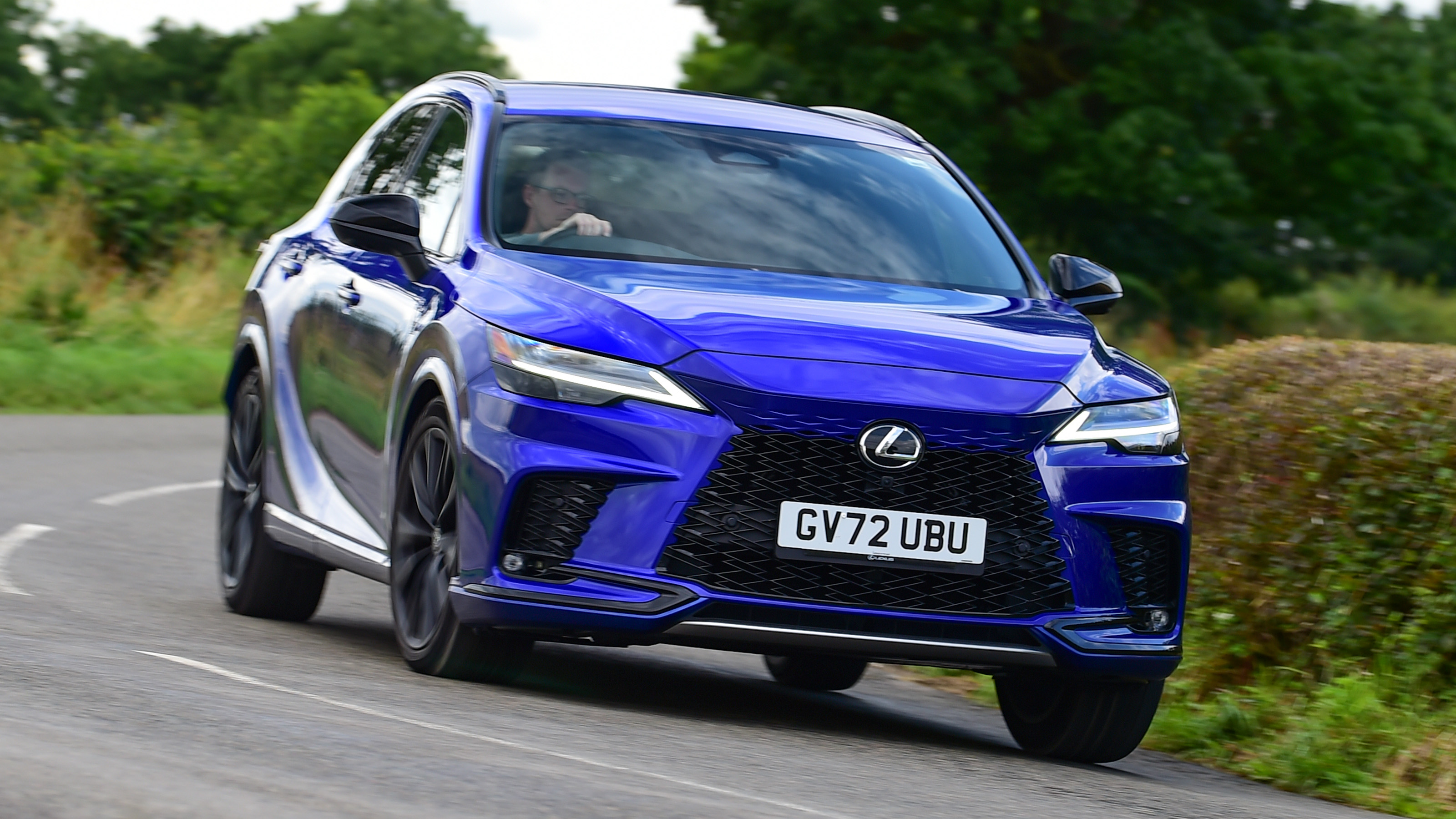 Lexus RX 500h front cornering