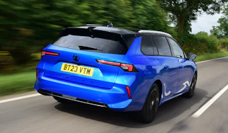 Vauxhall Astra Sports Tourer rear tracking