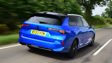 Vauxhall Astra Sports Tourer rear tracking