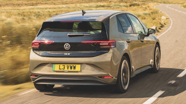 Volkswagen ID.3 facelift rear 3/4 tracking