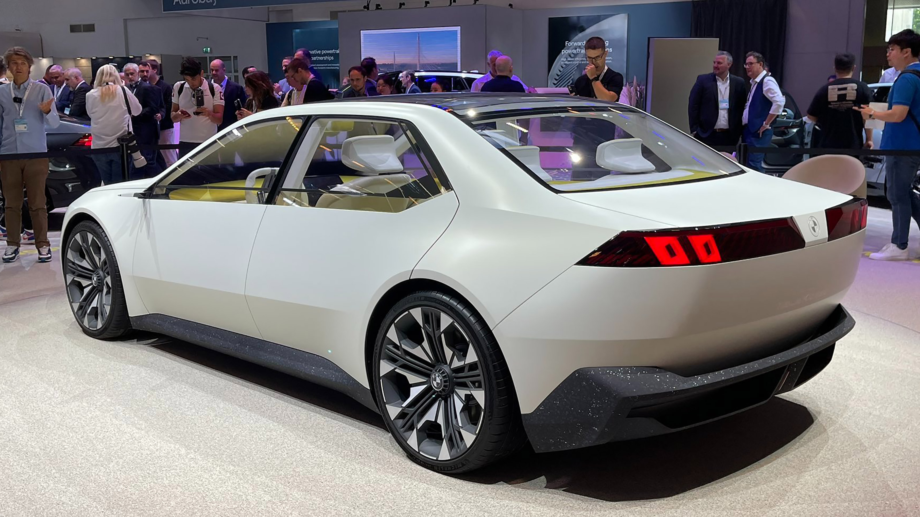 BMW Vision Neue Klasse concept 3