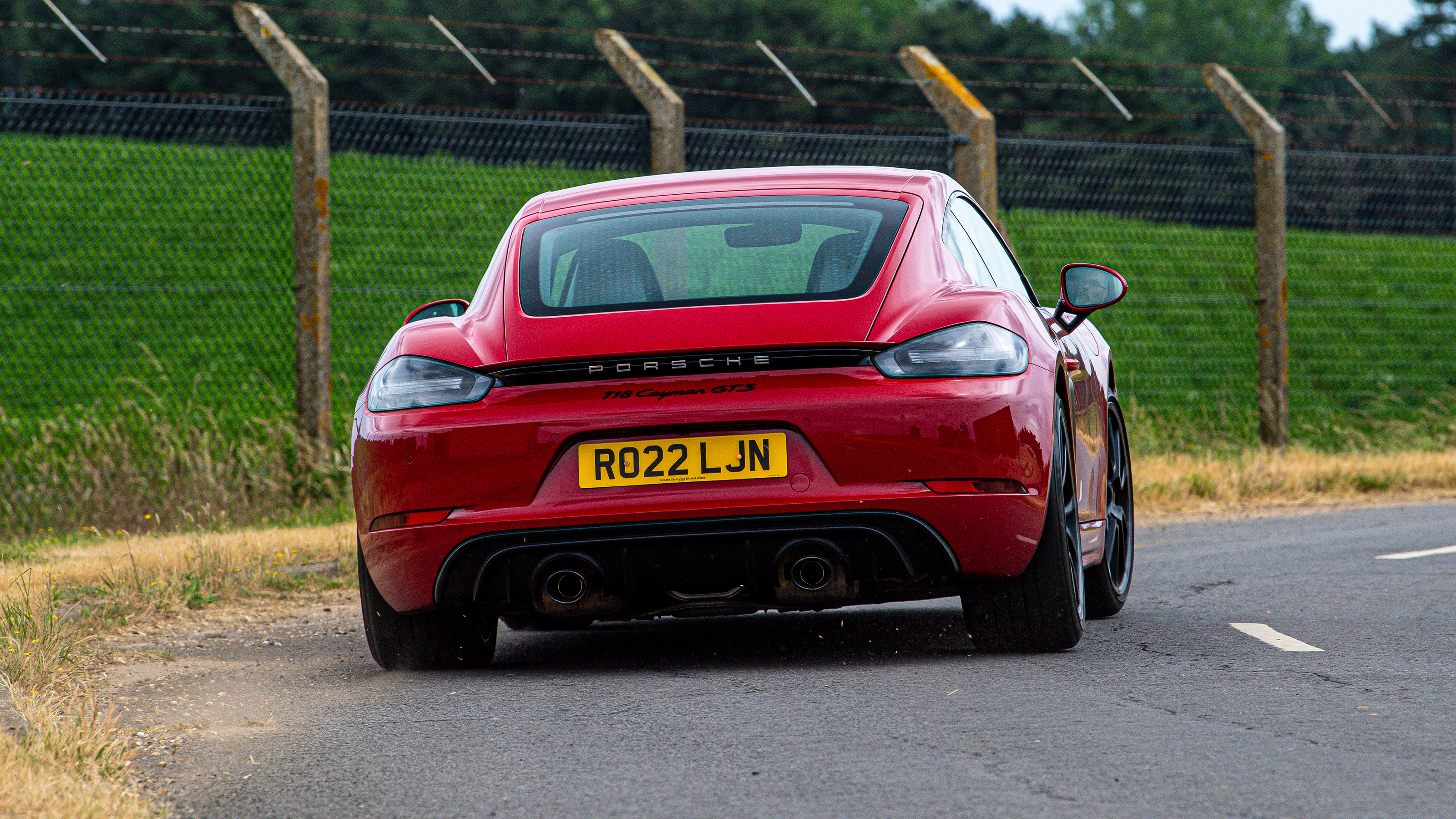 Porsche 718 Cayman rear handling