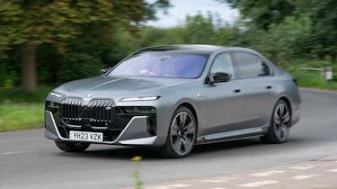 BMW 7 Series cornering
