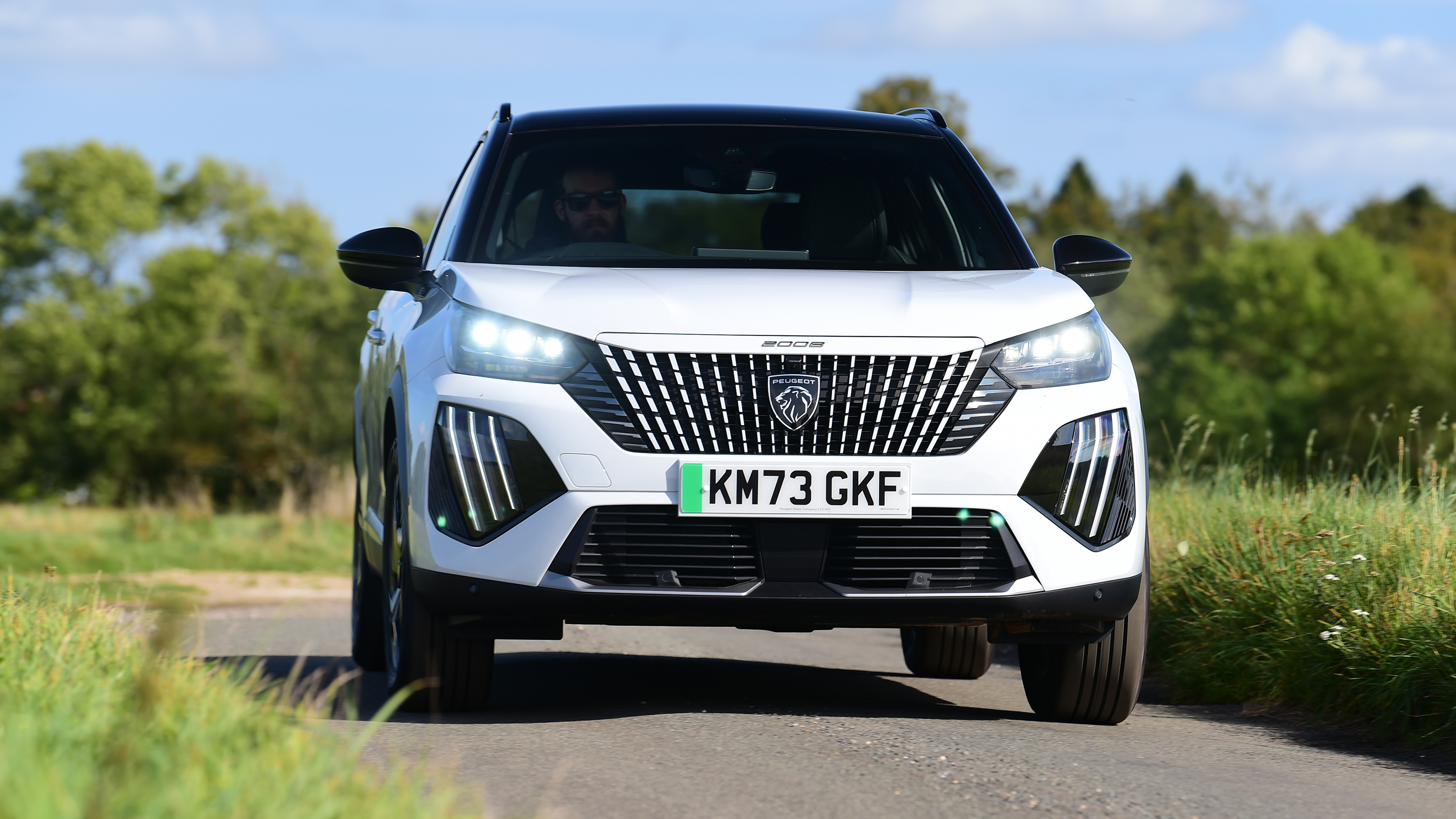 Peugeot E-2008 discount