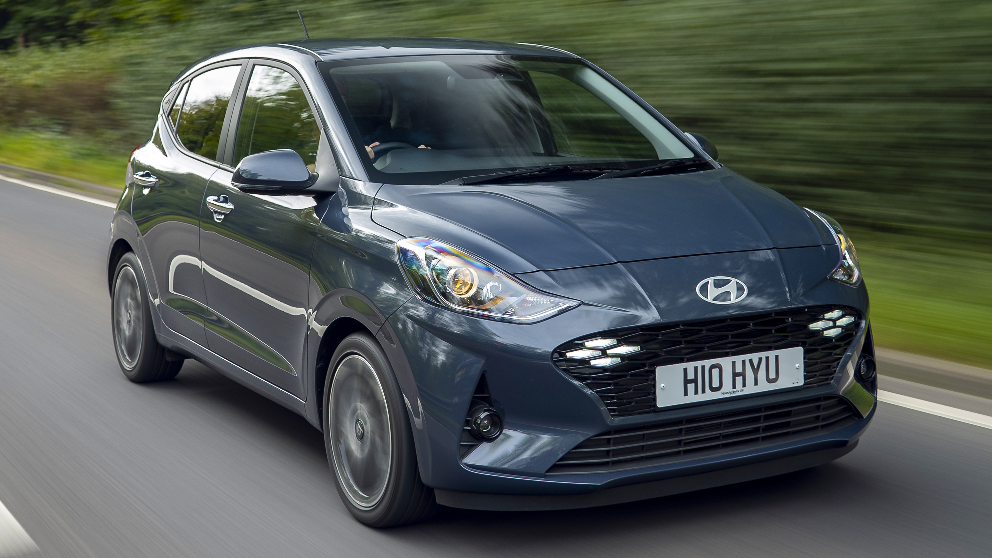 Hyundai i10 front quarter
