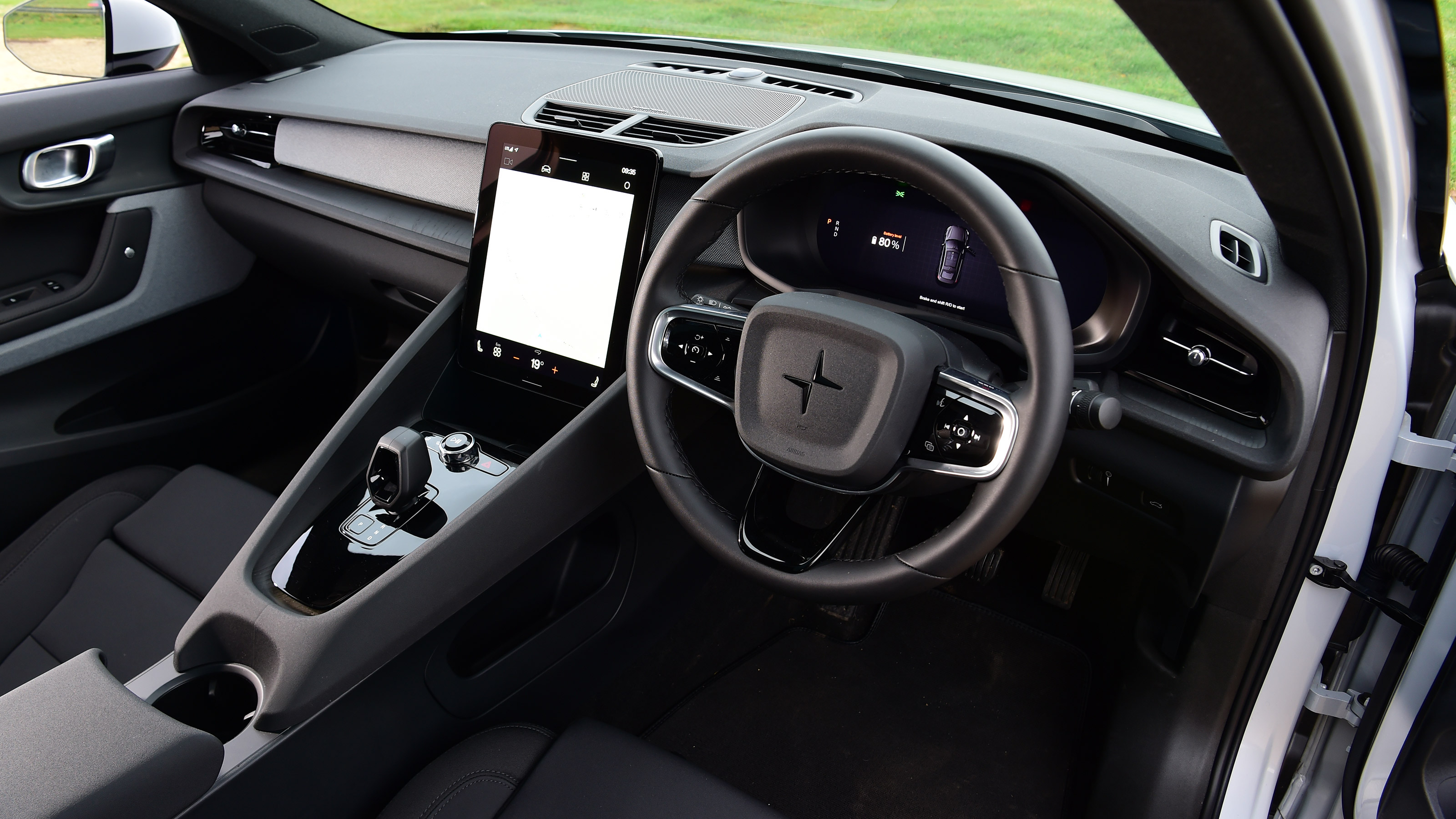 Polestar 2 cabin