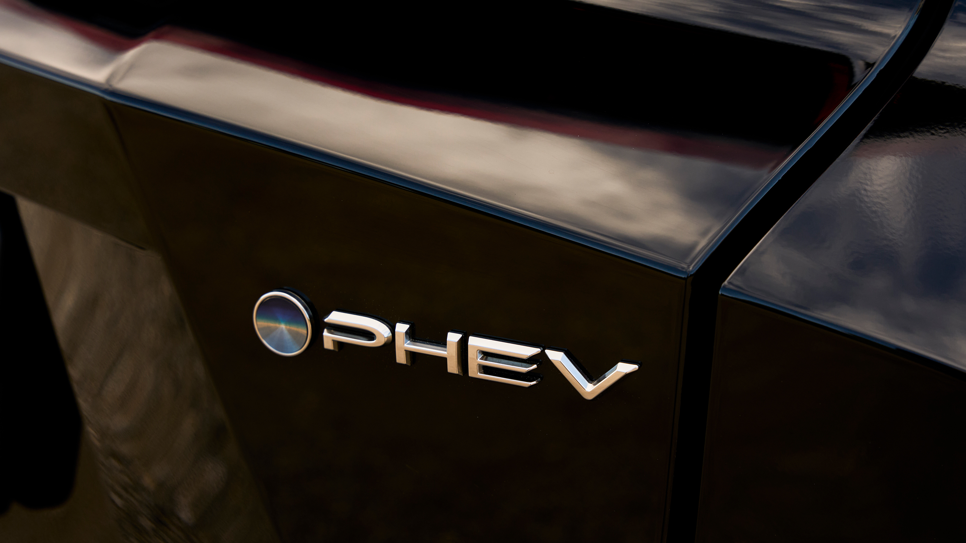 Toyota C-HR PHEV 3