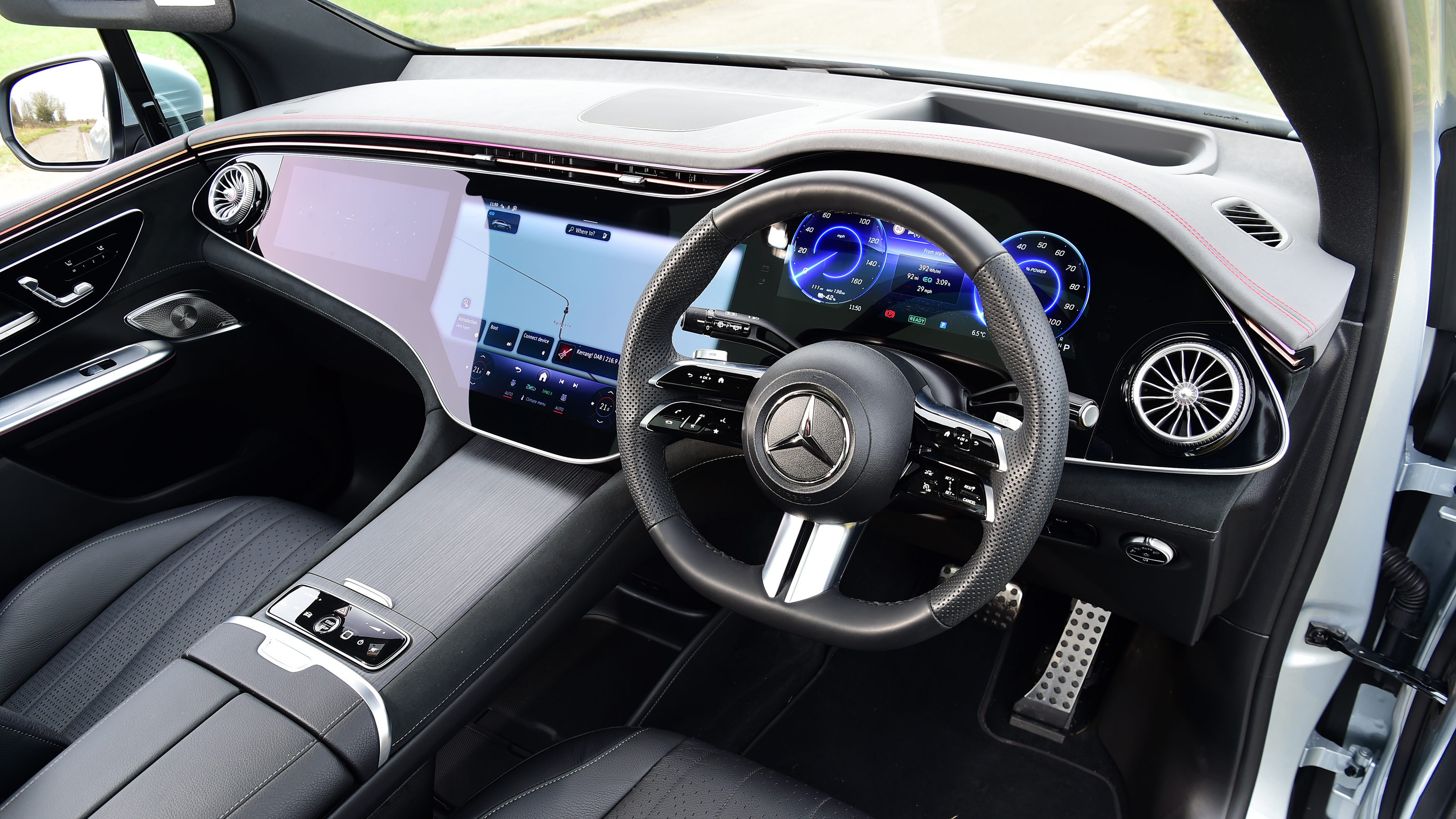 Mercedes EQE SUV interior