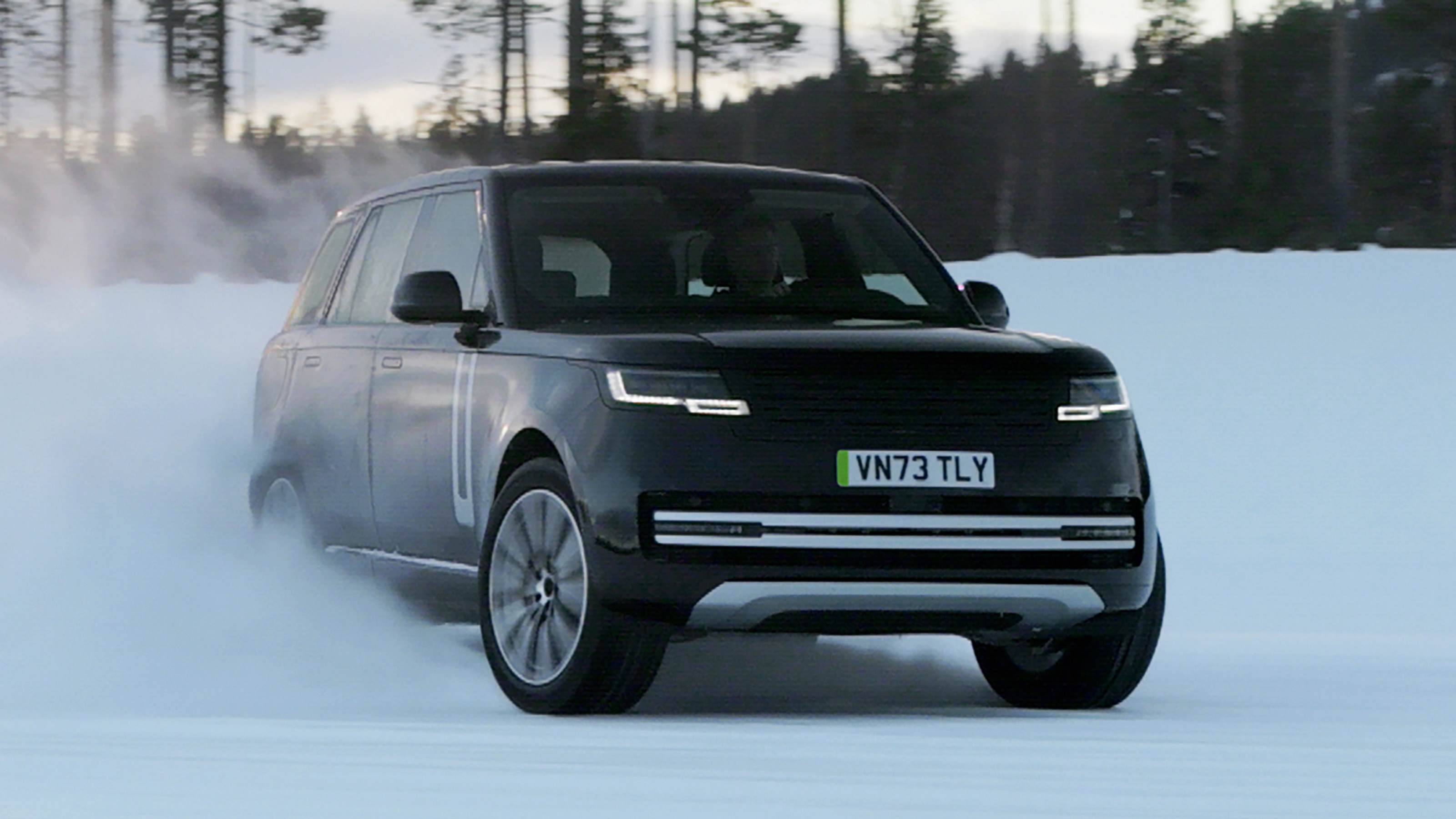 Range Rover Electric drift