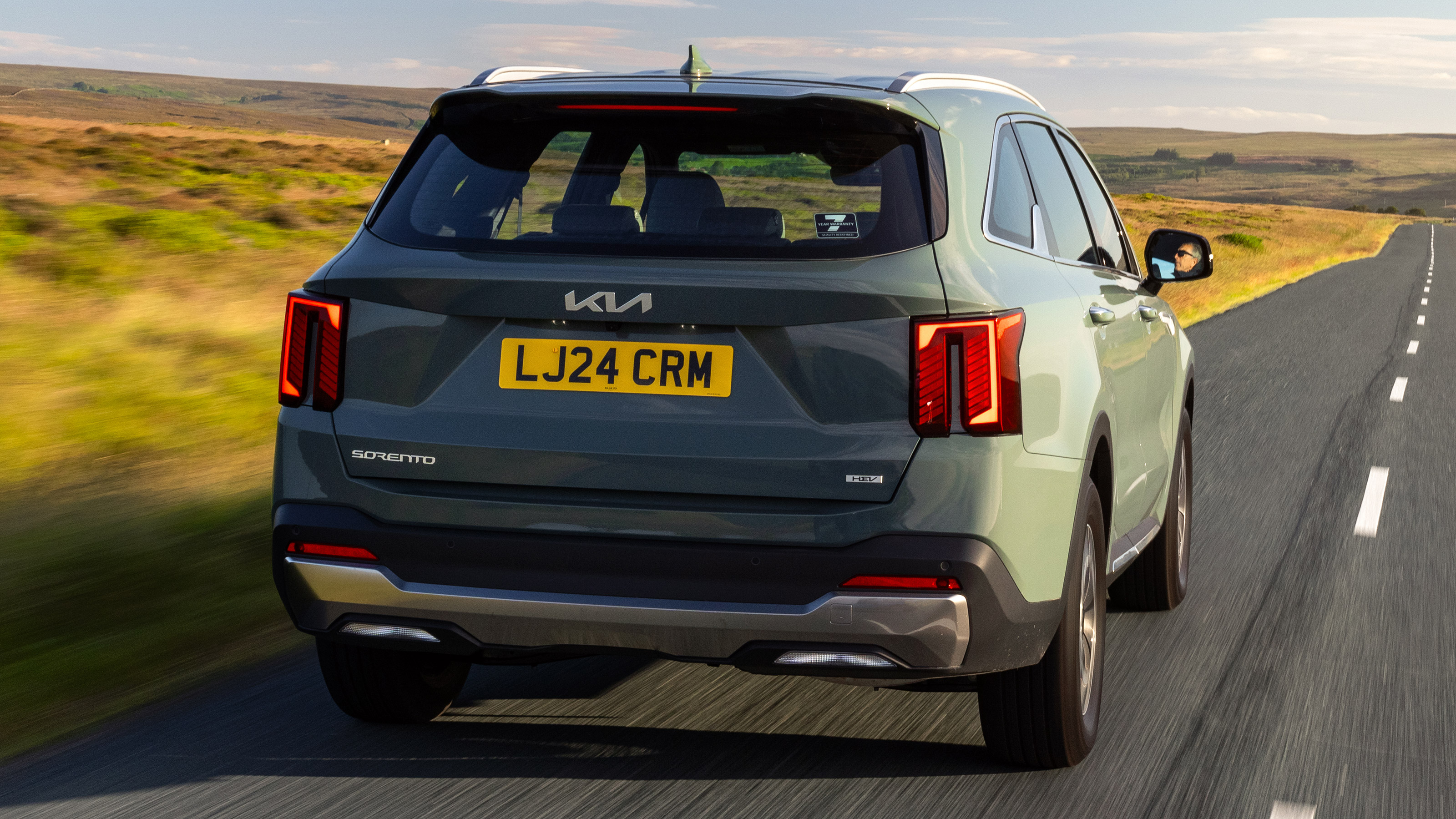 2024 Kia Sorento UK drive rear