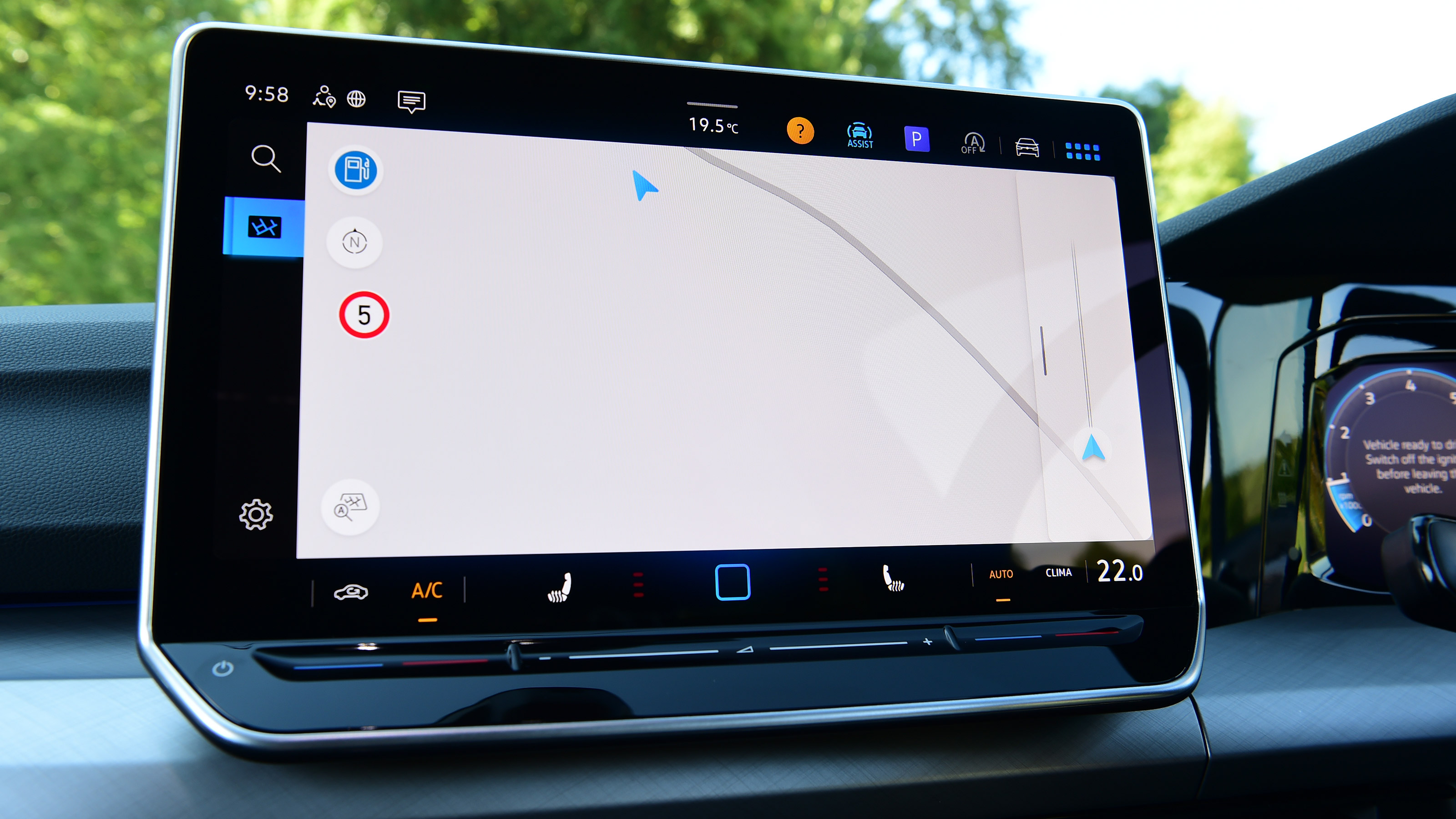 Volkswagen Golf facelift infotainment