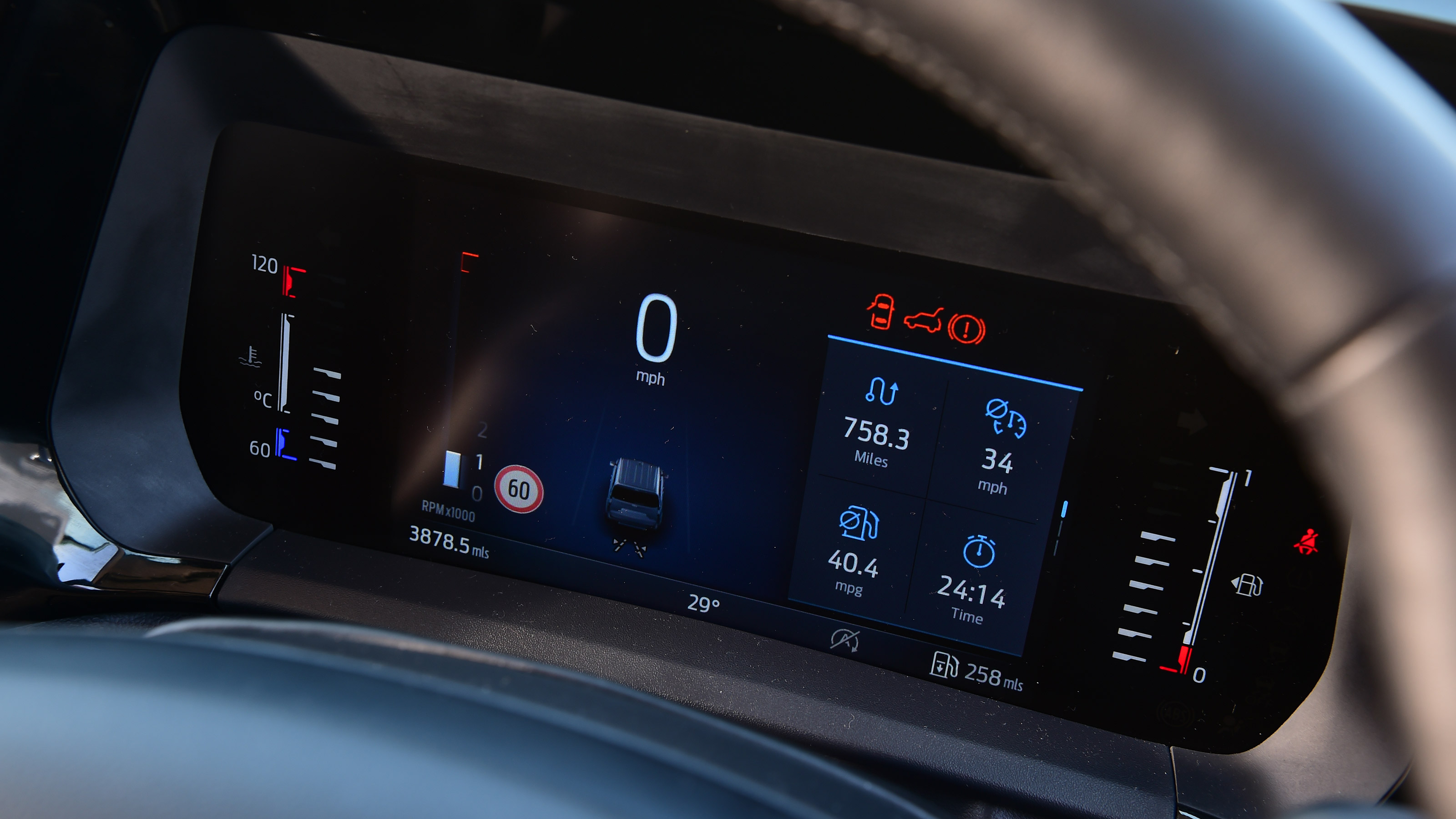 Ford Tourneo Courier driver's display