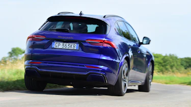 Maserati Grecale Folgore rear handling