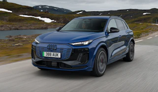 Audi Q6 e-tron front 3/4 tracking