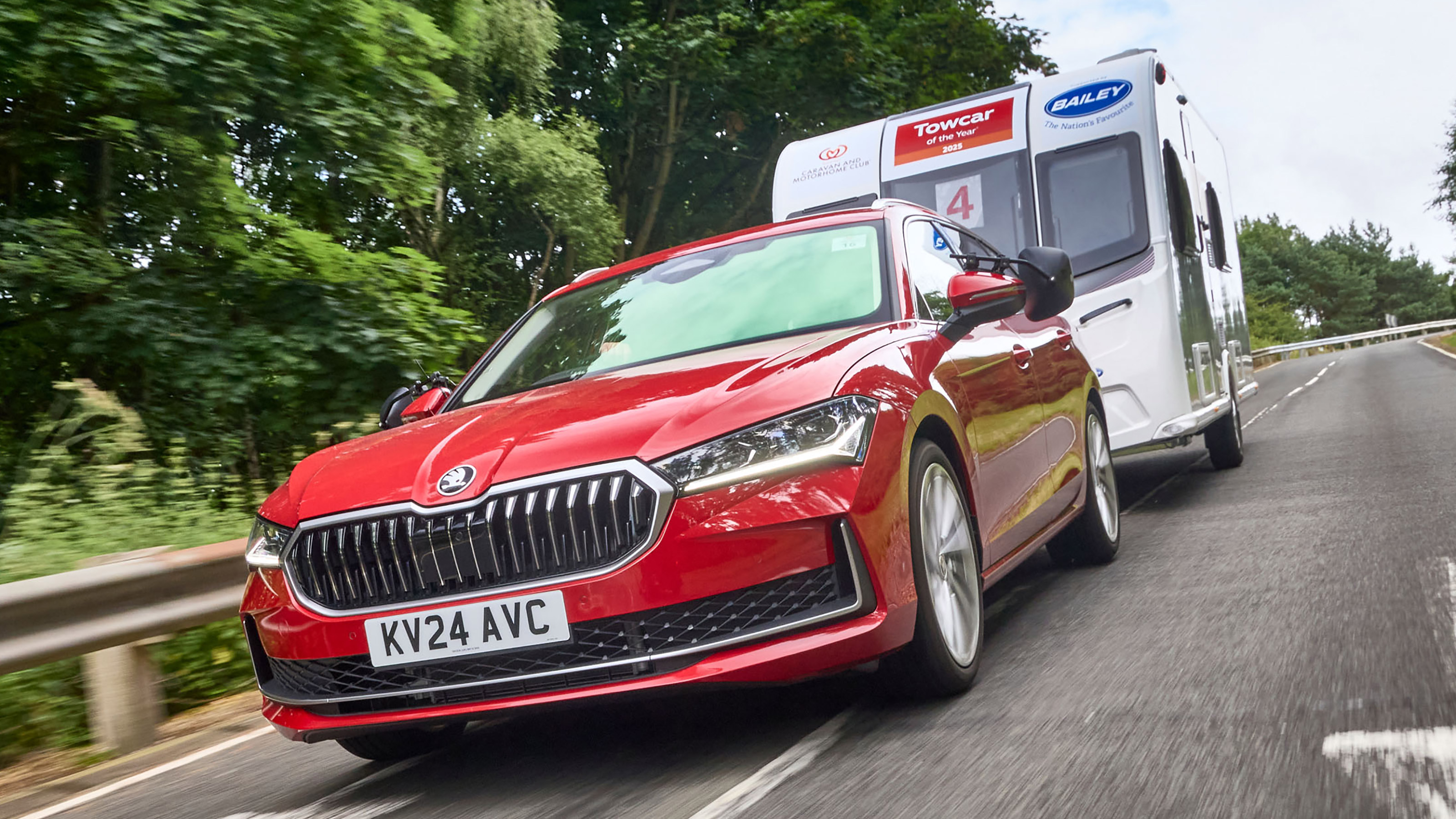 Skoda Superb towing
