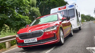 Skoda Superb towing
