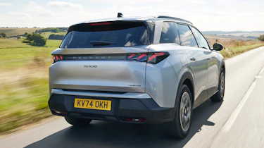 Peugeot 5008 rear tracking