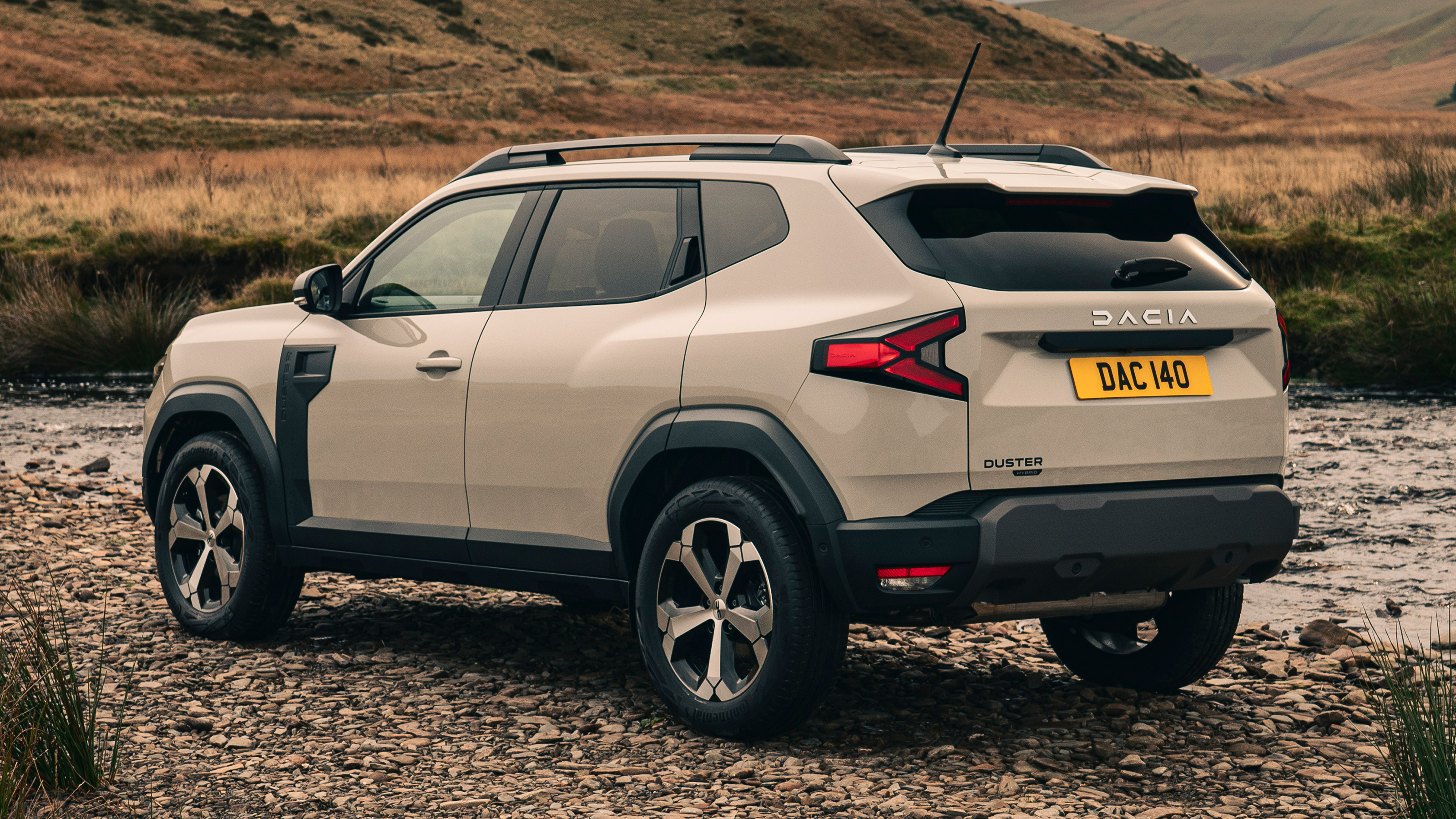 Dacia Duster UK rear 3/4 static