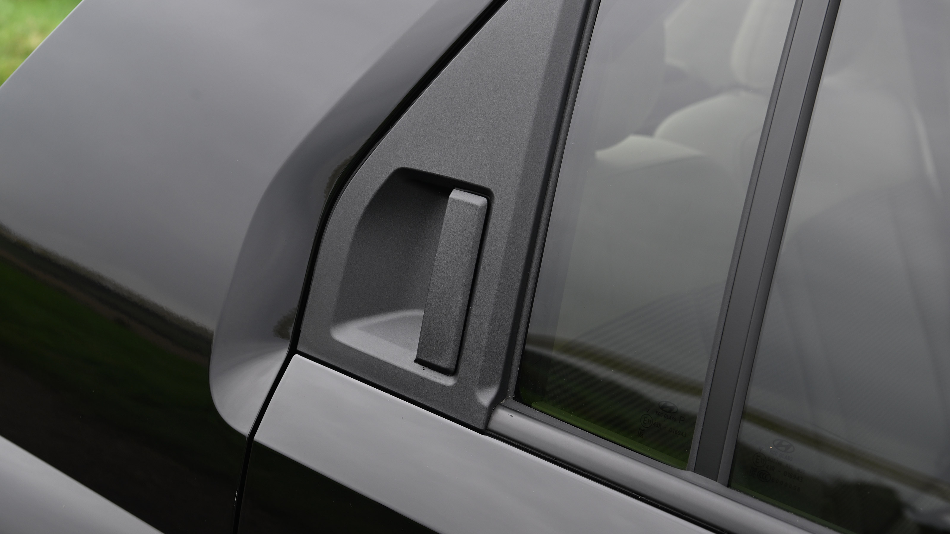 Hyundai Inster door handle