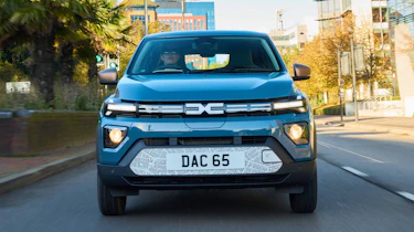 Dacia Spring UK front tracking