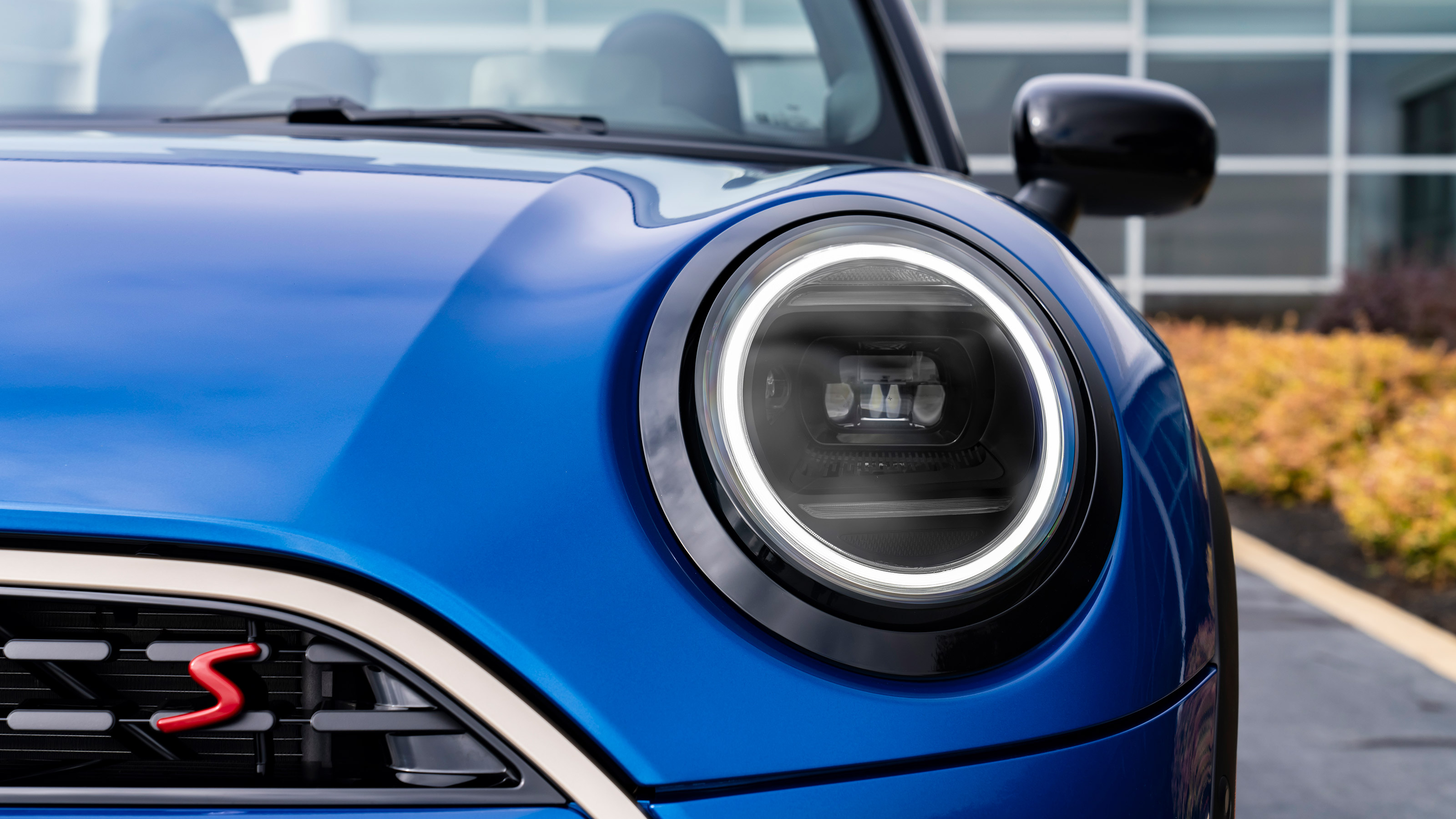 MINI Cooper Convertible headlight