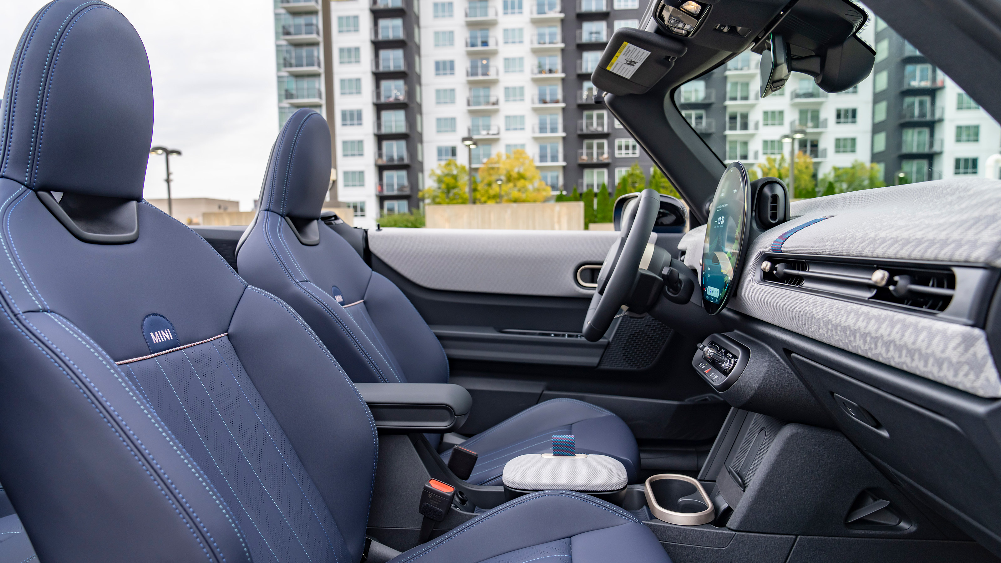 MINI Cooper Convertible front seats