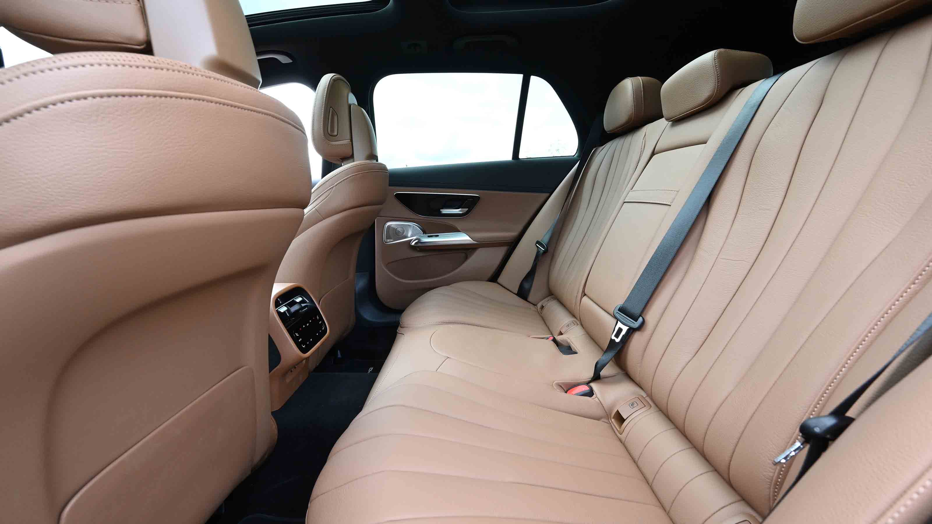 Mercedes E-Class Estate rear seats