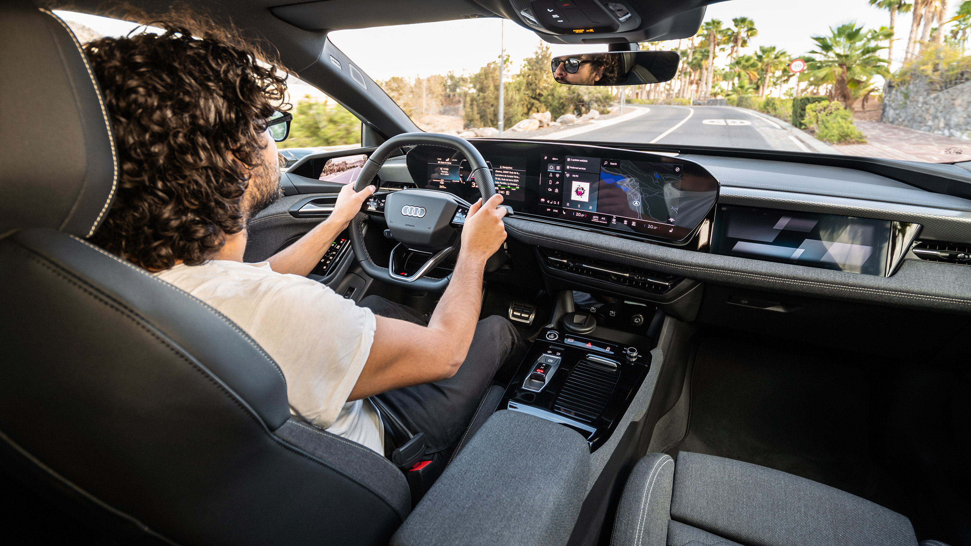 Audi A6 e-tron interior staff