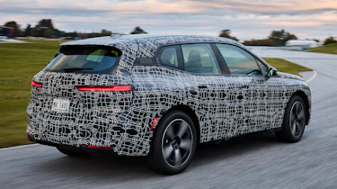 BMW iX facelift camouflage 2