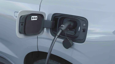 Volvo EX90 charging