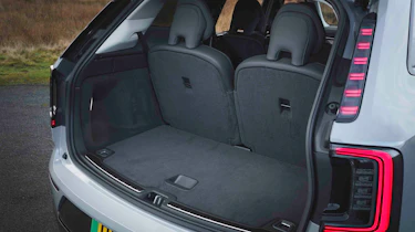 Volvo EX90 boot depth