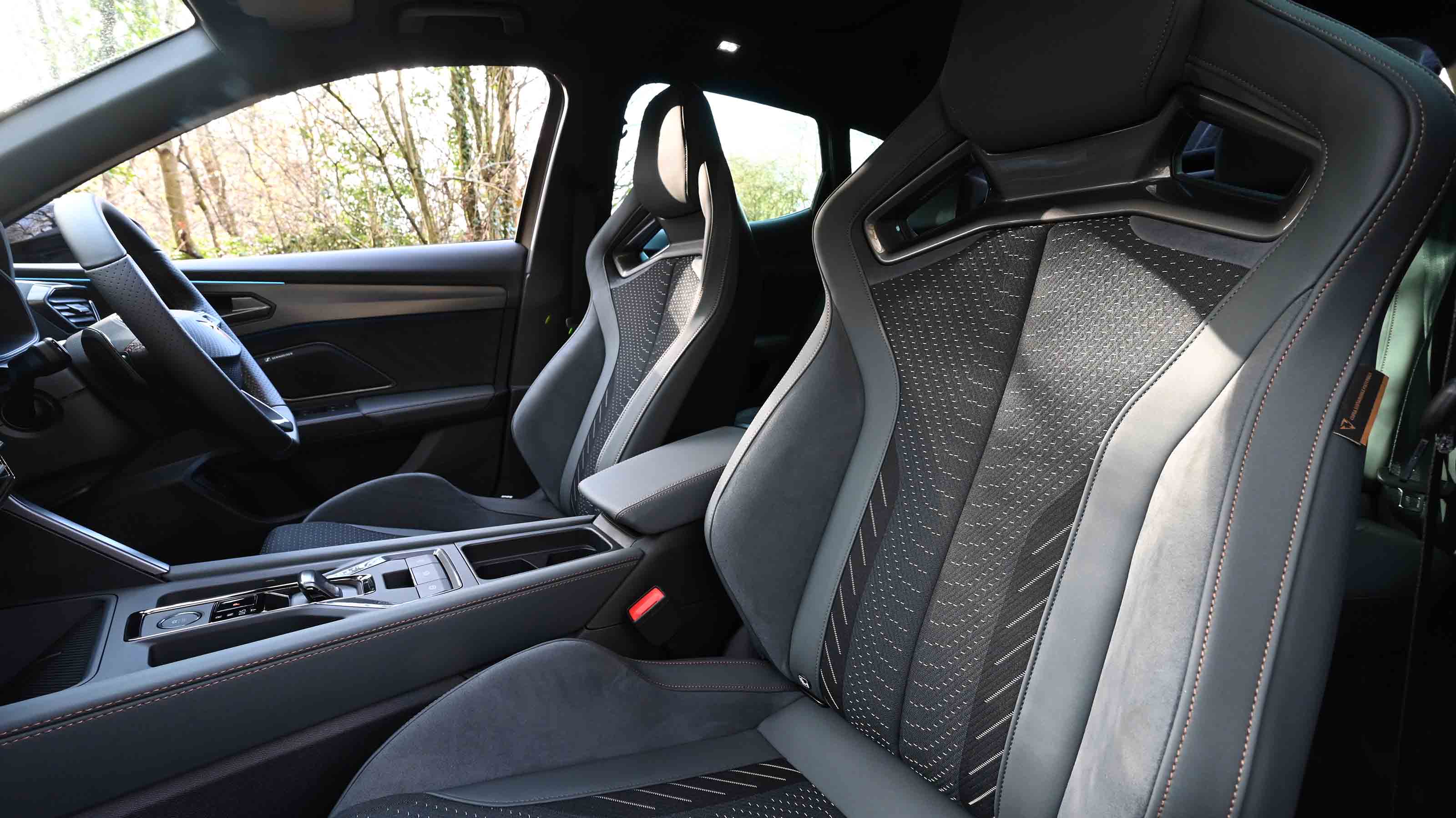Cupra Formentor facelift UK front seats