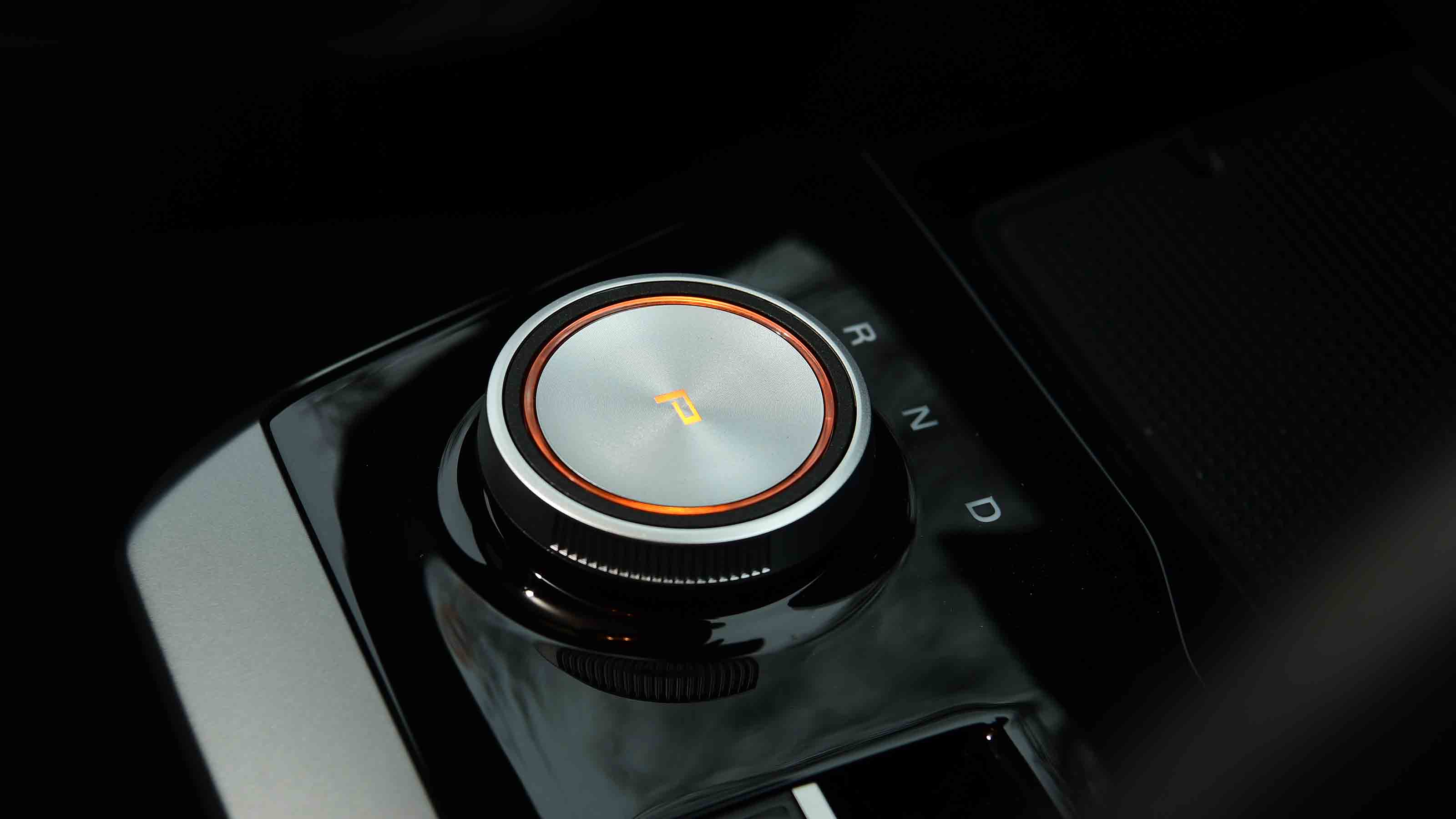 MG4 gear selector