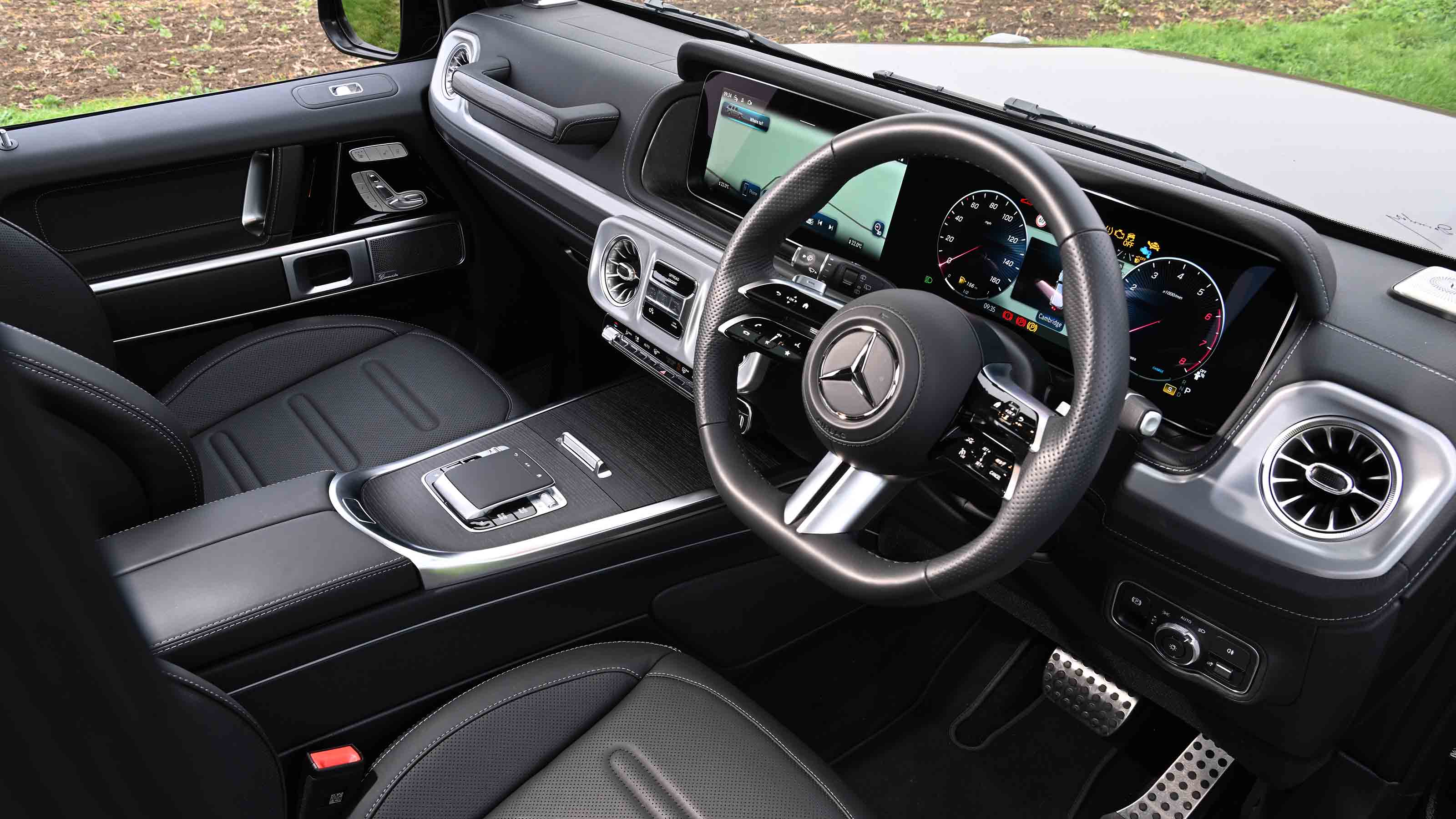 Mercedes G-Class interior
