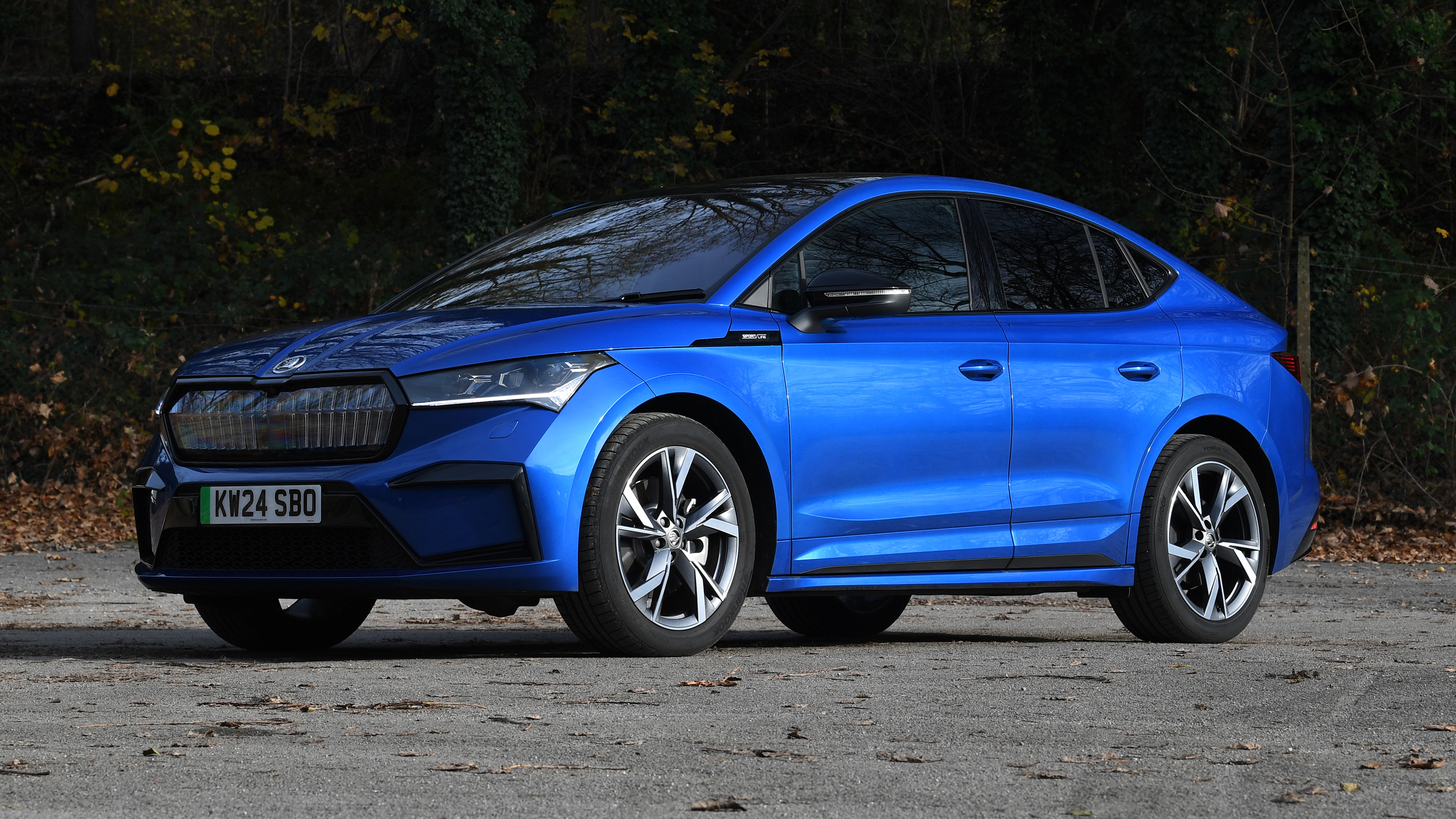 Skoda Enyaq Coupe front 3/4 static