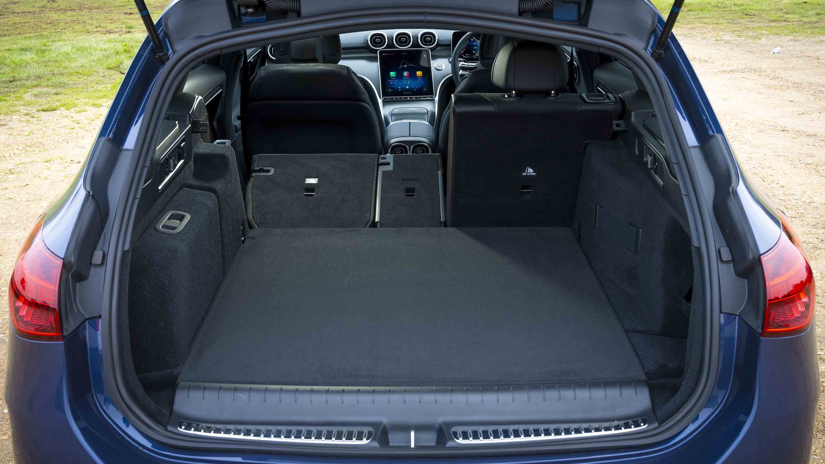 Mercedes C-Class Estate C 300 e boot
