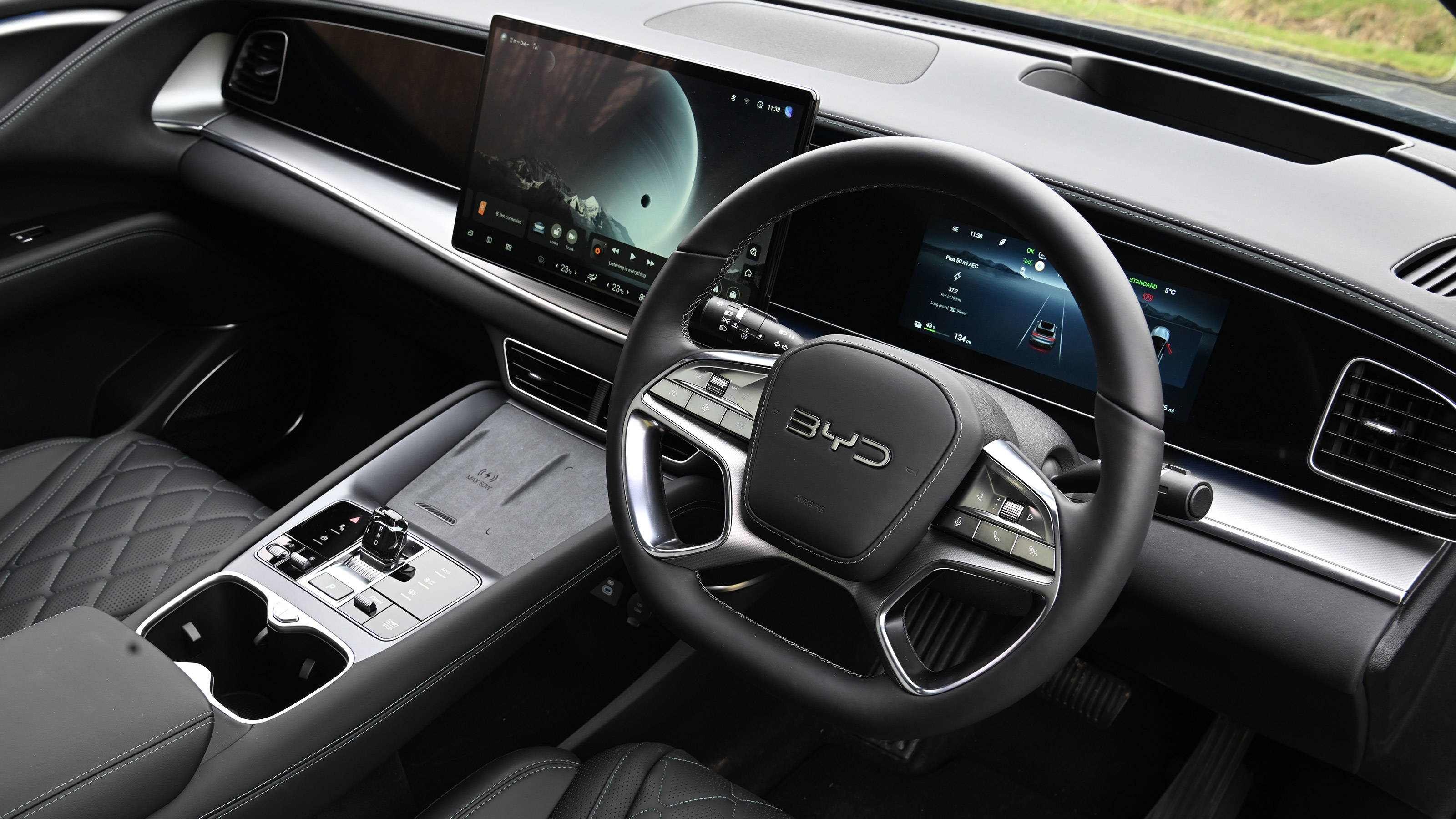 BYD Sealion 7 interior