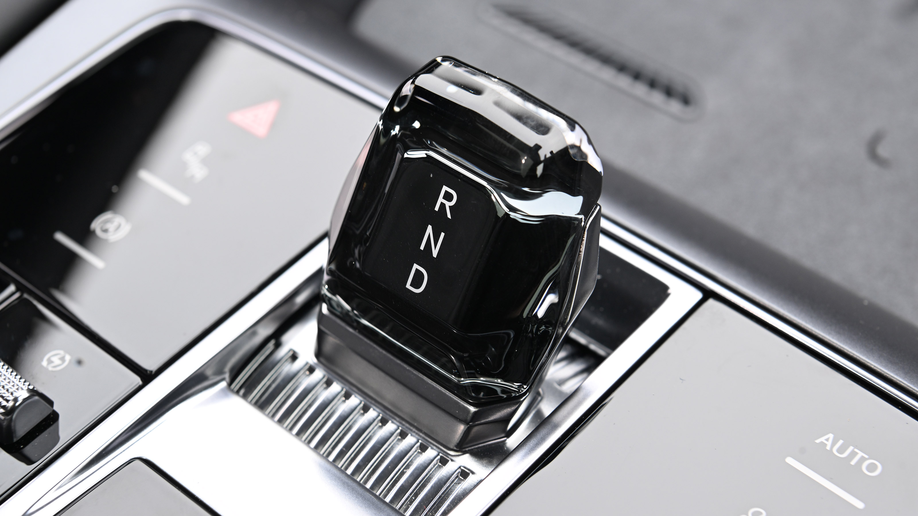 BYD Sealion 7 gear selector