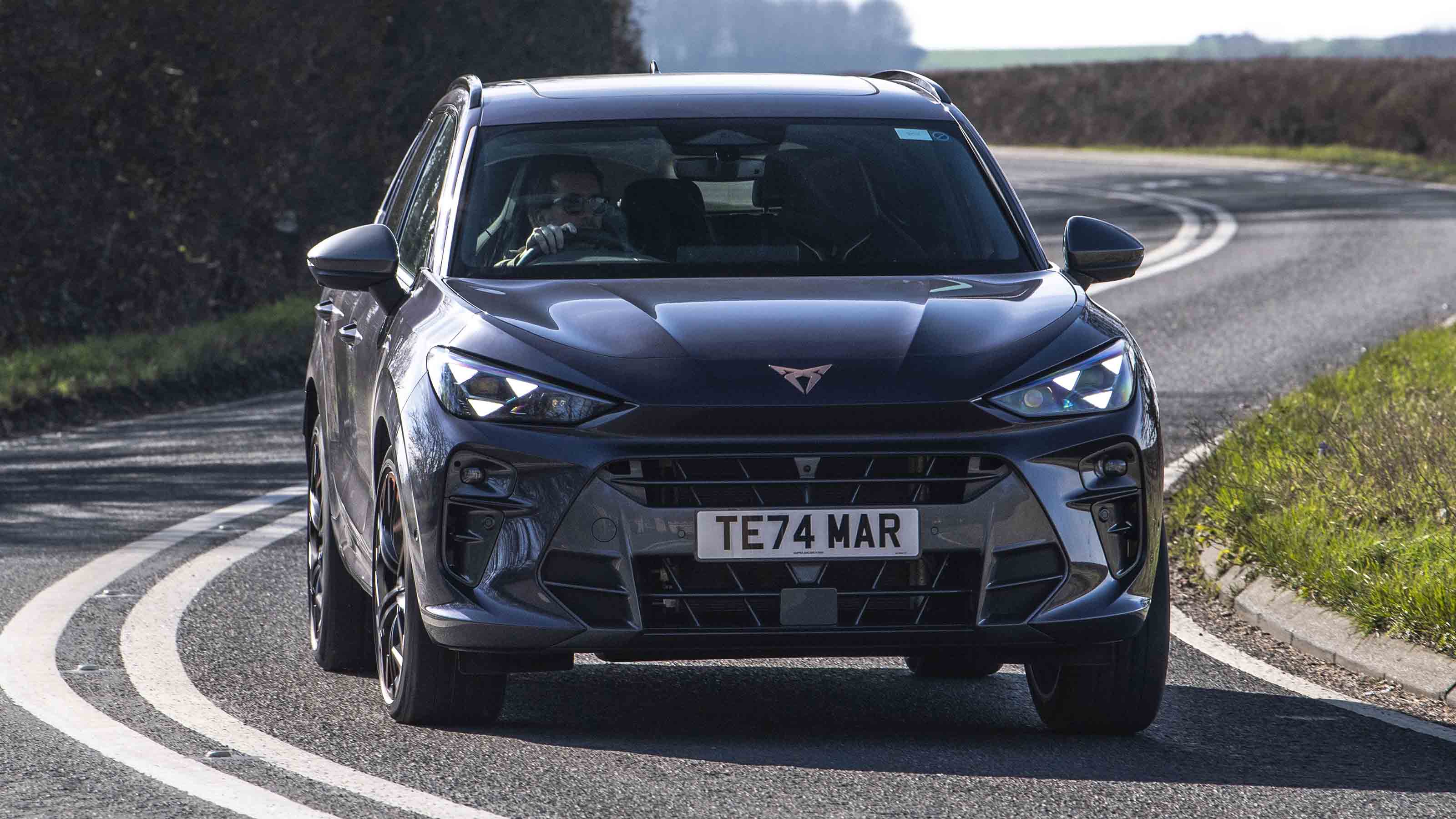 Cupra Terramar front handling