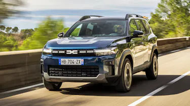 Dacia Bigster front quarter cruising