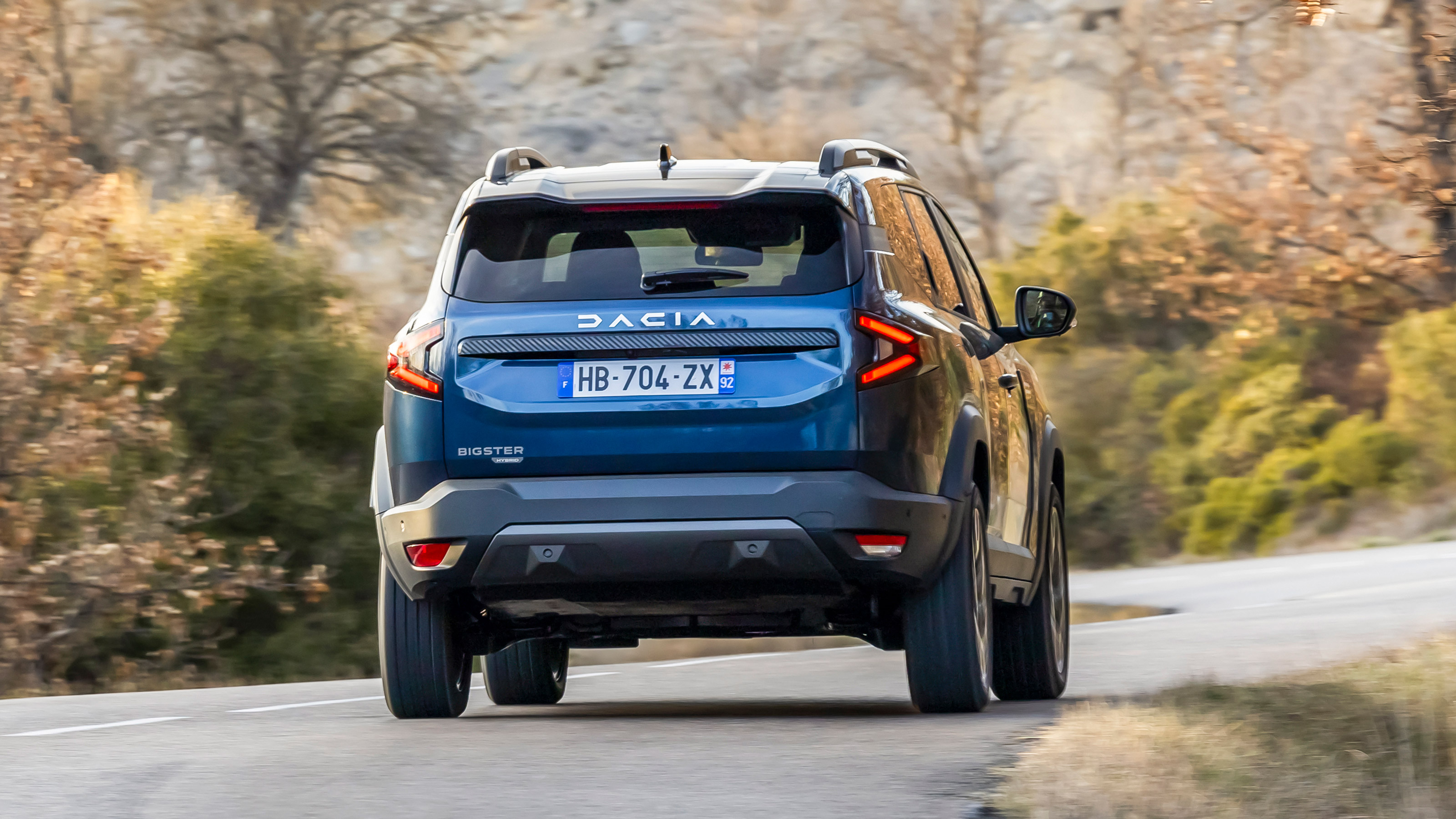 Dacia Bigster rear driving