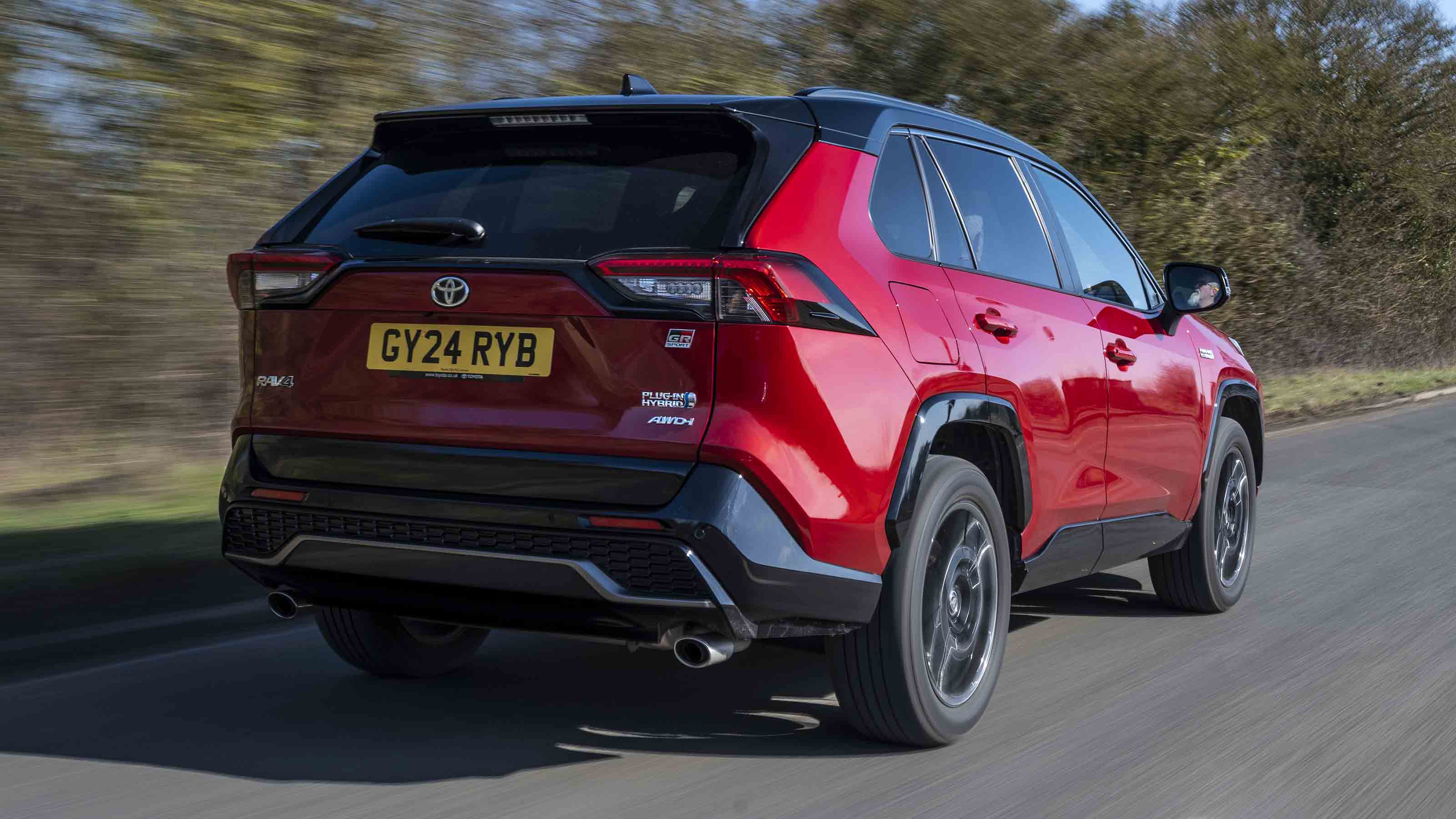 Toyota RAV4 UK rear tracking
