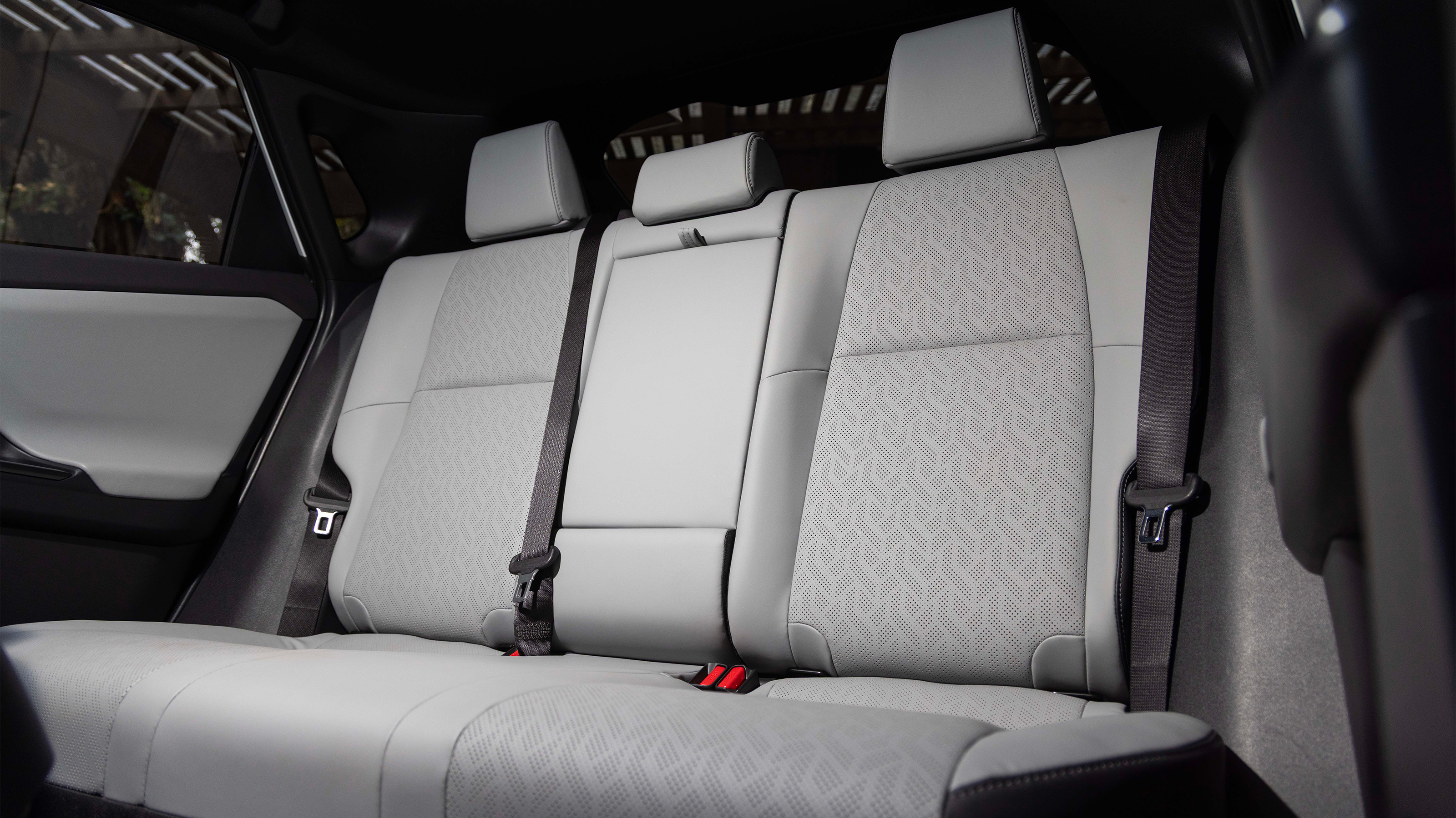 Subaru Solterra facelift rear seats