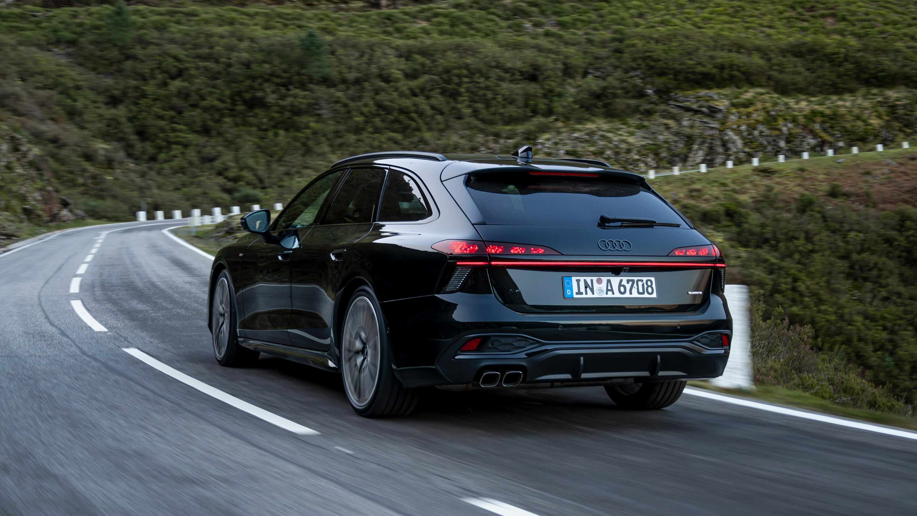 Audi A6 Avant rear quarter cornering