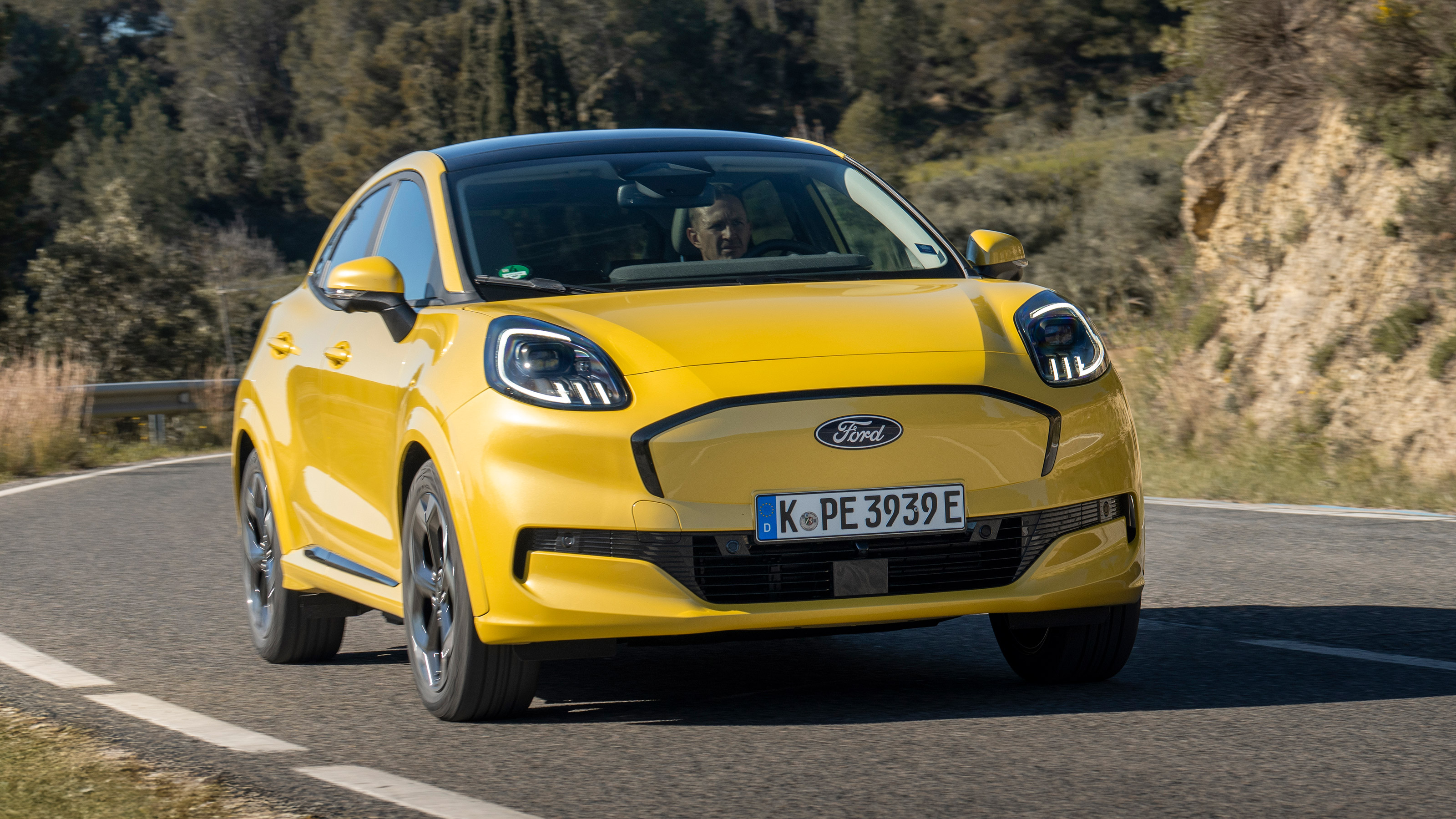 Ford Puma Gen-E front driving