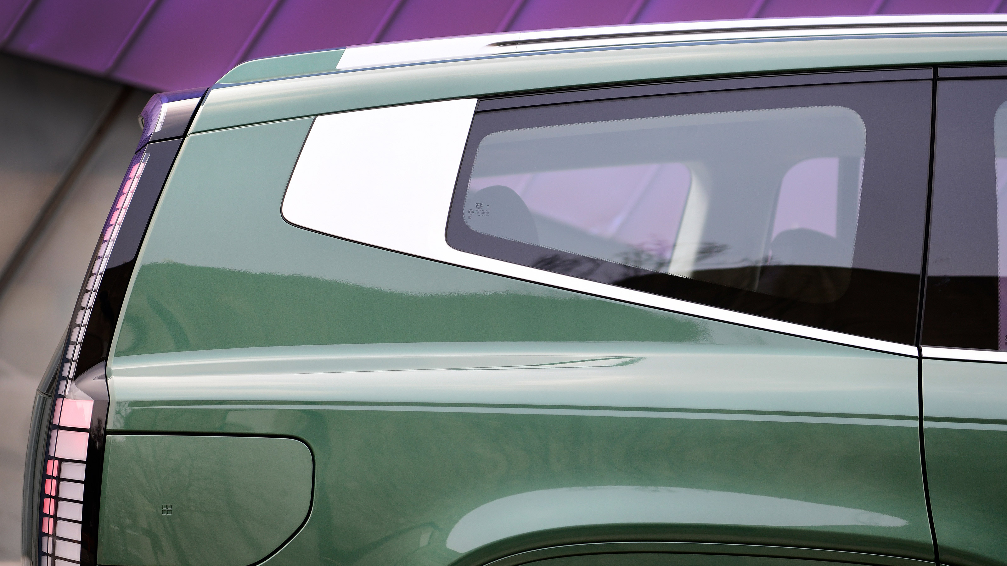 Hyundai Ioniq 9 rear side window