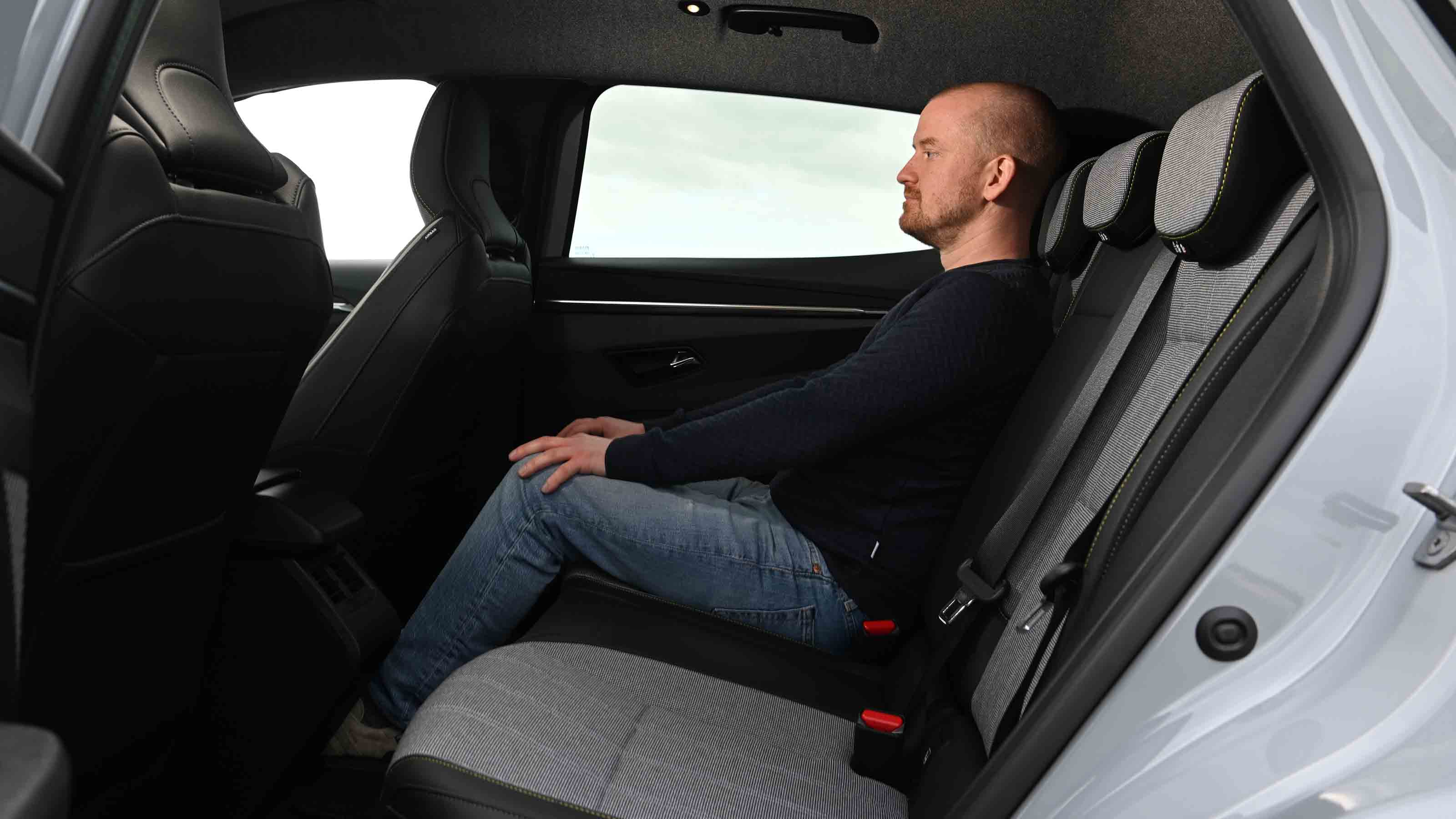 Renault Megane UK rear seats staff